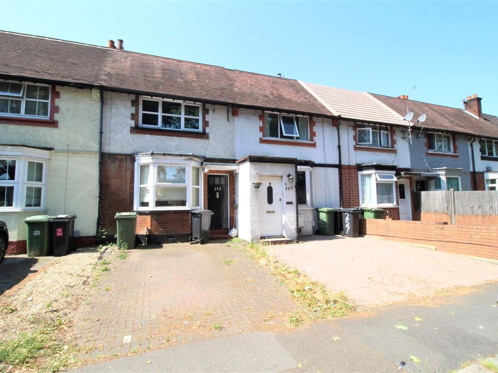 2 bed terraced house for sale in Hook Road, Epsom KT19 Zoopla