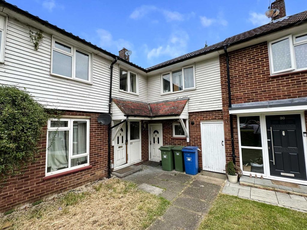 4 bed terraced house for sale in Parkland Drive, Bracknell RG12, £