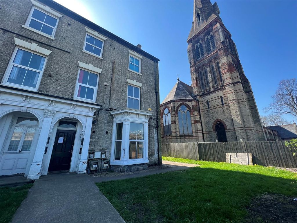 2 bed flat for sale in Anlaby Road, Hull HU3, £60,000 Zoopla