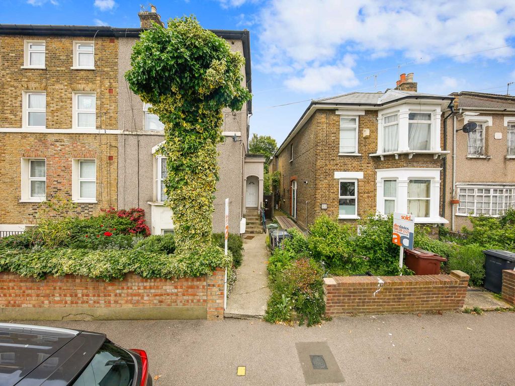 5 bed property for sale in Grange Park Road, Leyton E10 Zoopla