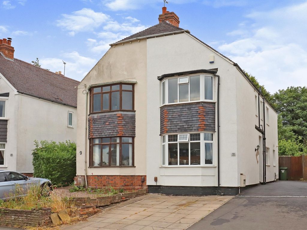 3 bed semidetached house for sale in Oak Hill, Finchfield