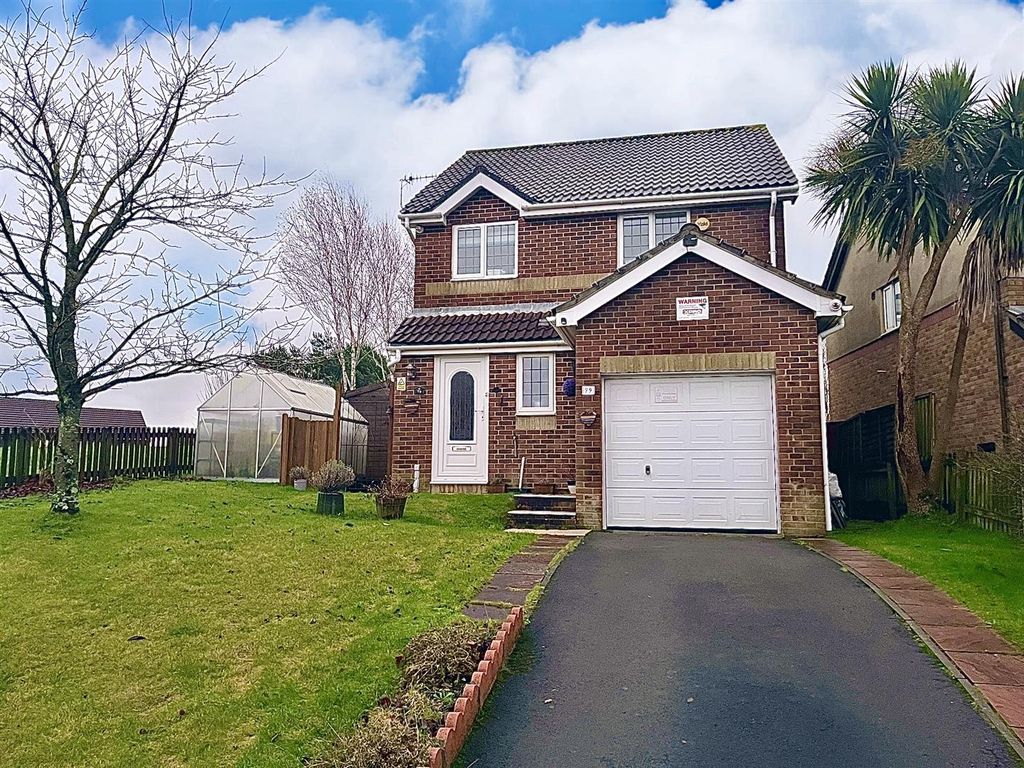 3 bed detached house for sale in Lon Enfys, Llansamlet, Swansea SA7