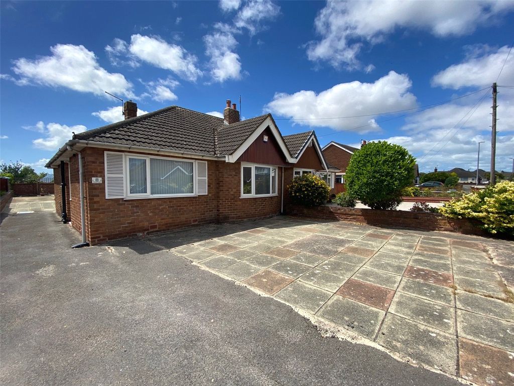 2 bed bungalow for sale in Elswick Place, Lytham St. Annes, Lancashire