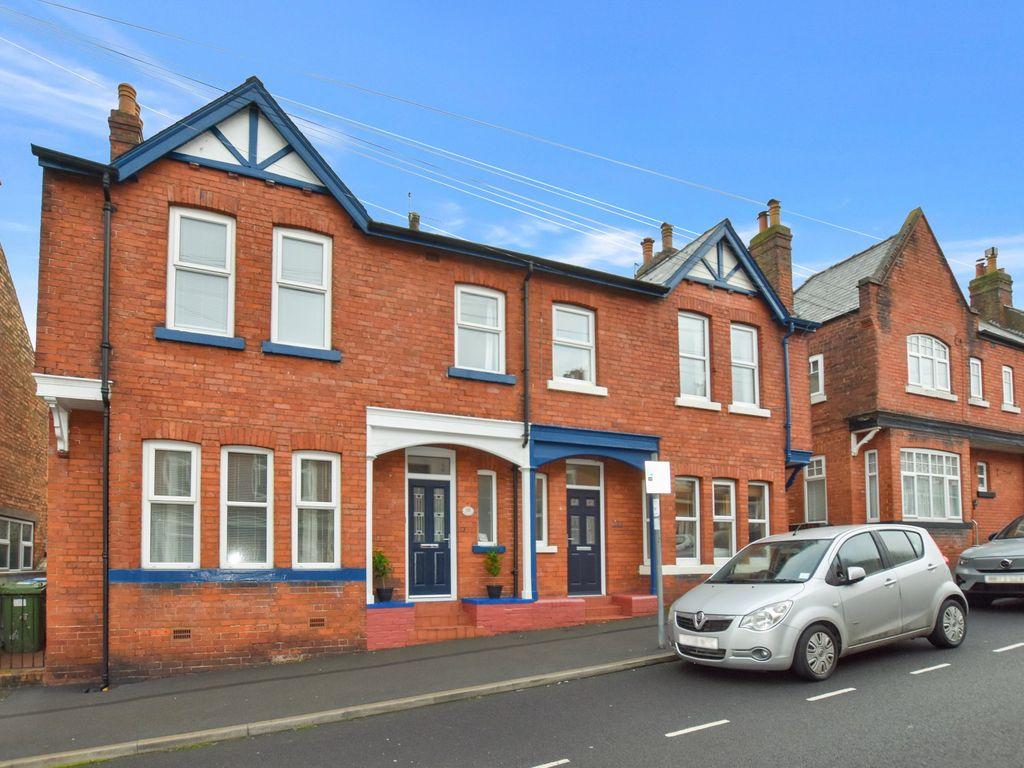 3 bed semidetached house for sale in Moorland Road, Scarborough YO12