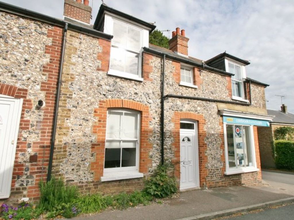 2 bed flat to rent in High Street, St. MargaretsAtCliffe, Dover CT15