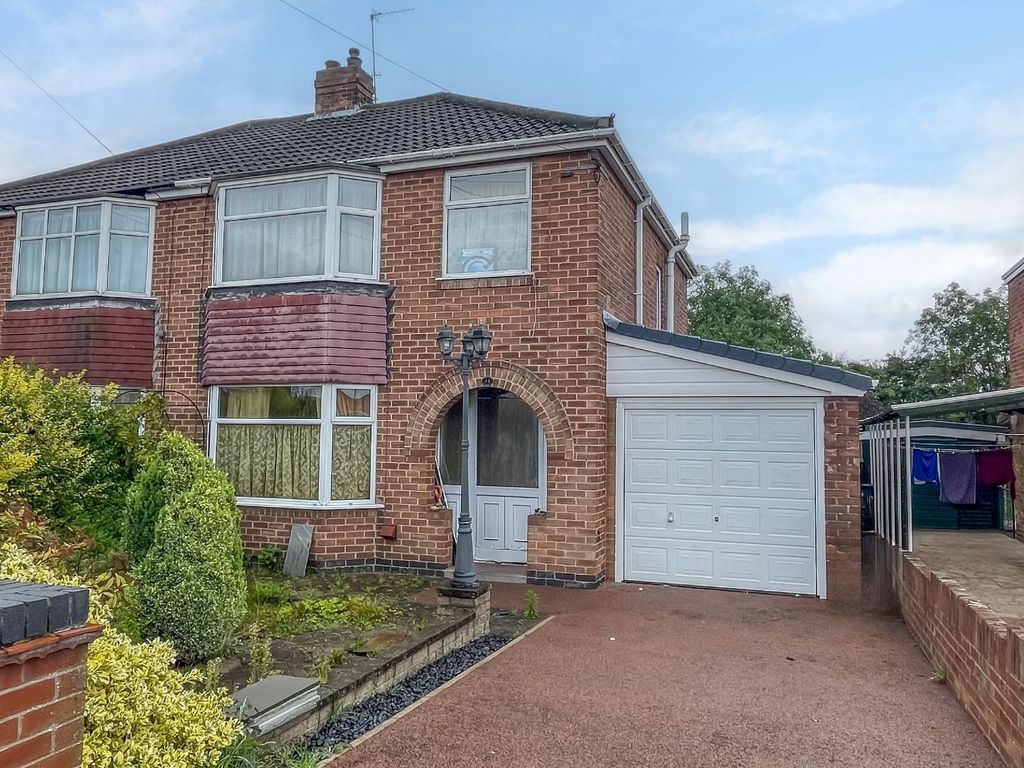 3 bed semidetached house for sale in Howard Drive, Rawcliffe, York