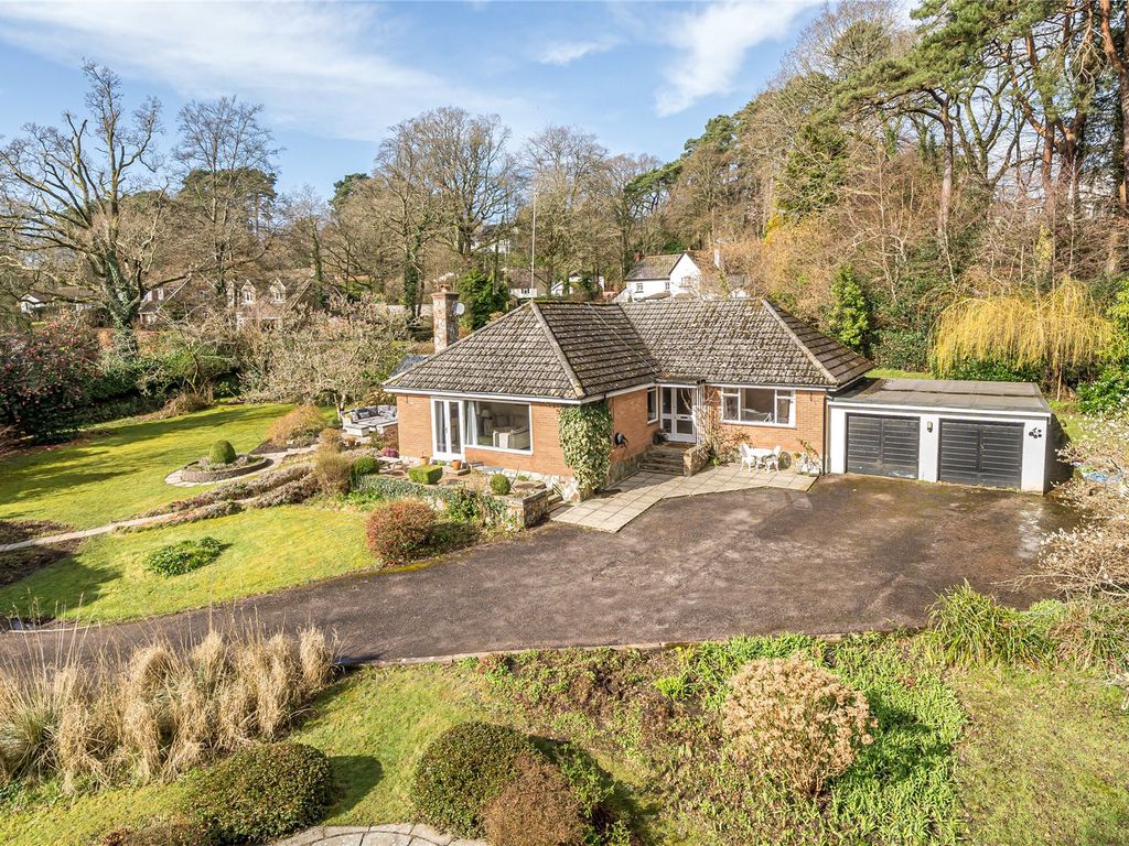 3 bed bungalow for sale in West Hill, Ottery St. Mary, Devon EX11, £