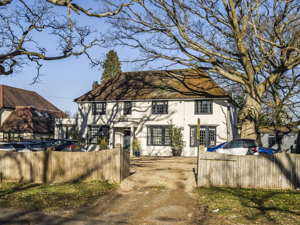 4 bed detached house for sale in Road, Arkley, Hertfordshire EN5