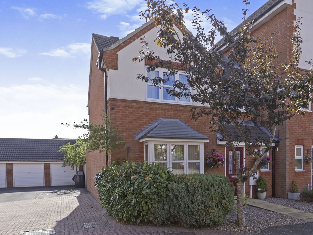 3 bed terraced house for sale in Cotton Mews, Earl Shilton, Leicester