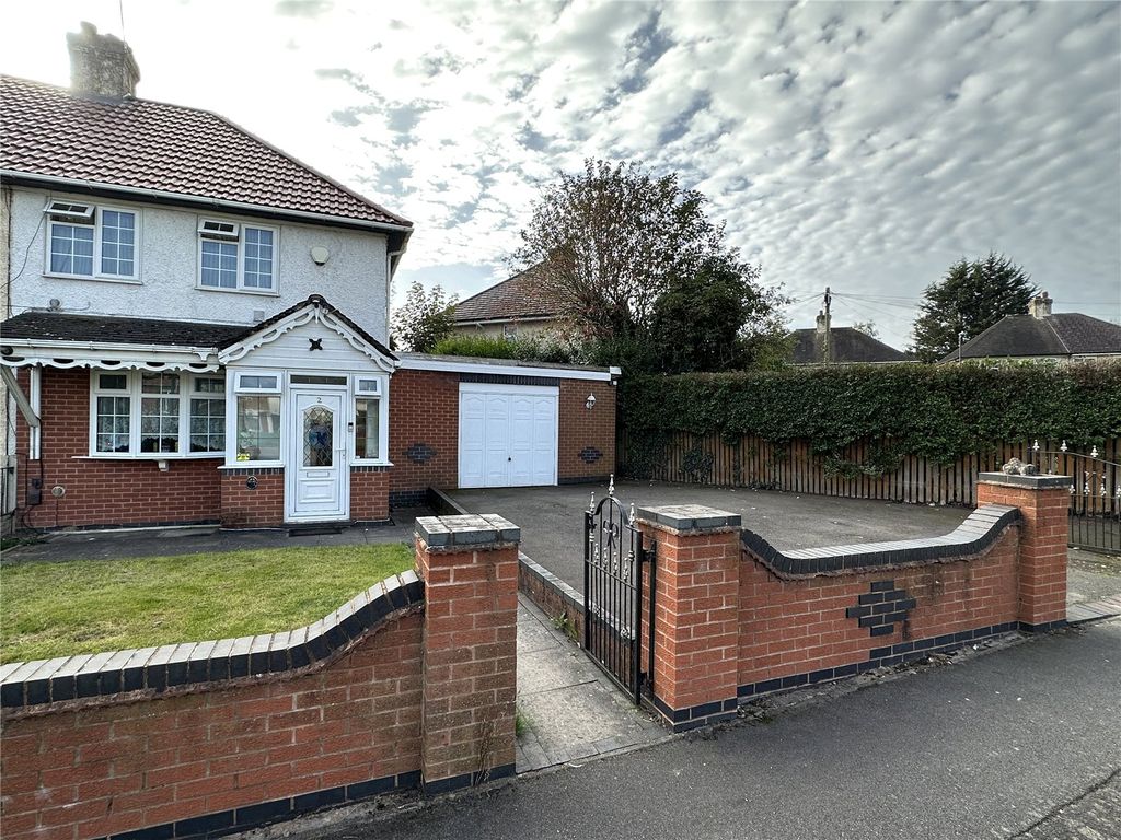 3 bed semidetached house for sale in Foxdale Grove, Birmingham, West Midlands B33, £225,000