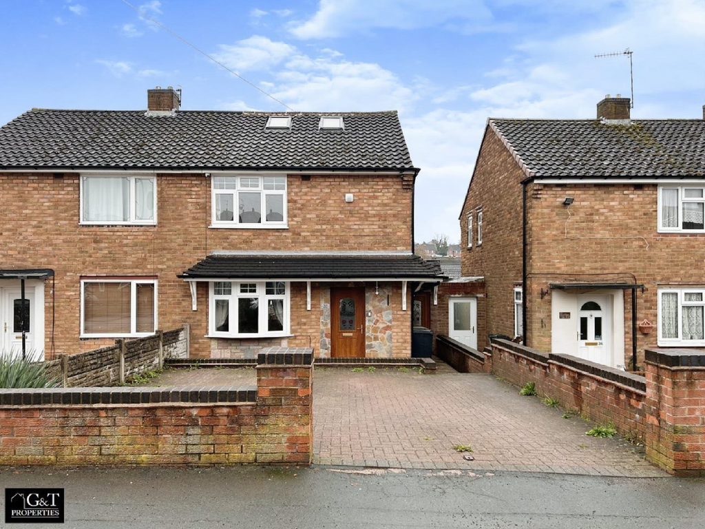 2 bed semidetached house to rent in Swanfield Road, Wordsley