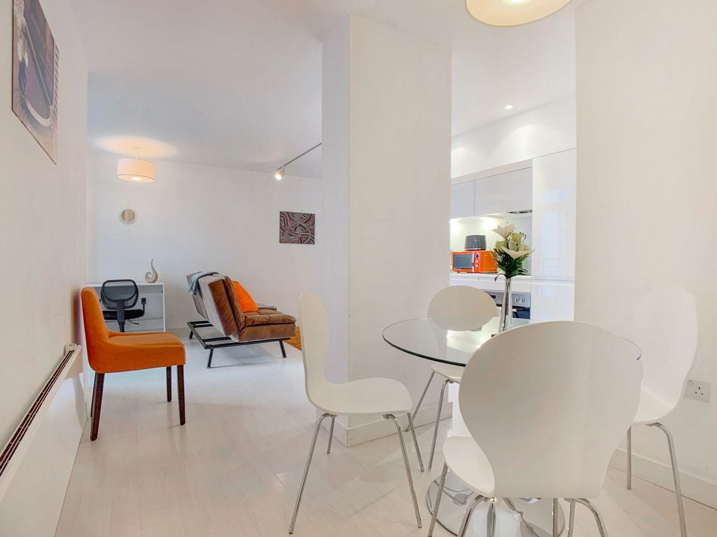 2 bed flat to rent in Ingram Street, Manor Mills Ingram Street LS11, £