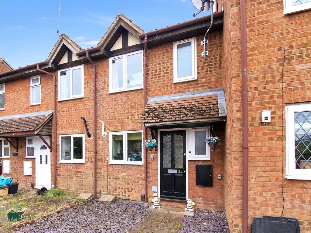 2 bed terraced house for sale in Bowman Close, Stratton, Swindon