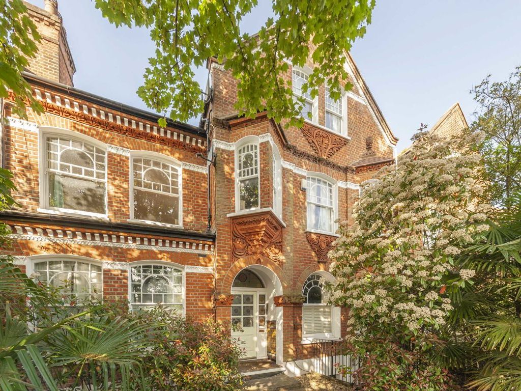 2 bed flat for sale in Bedford Hill, London SW12 Zoopla