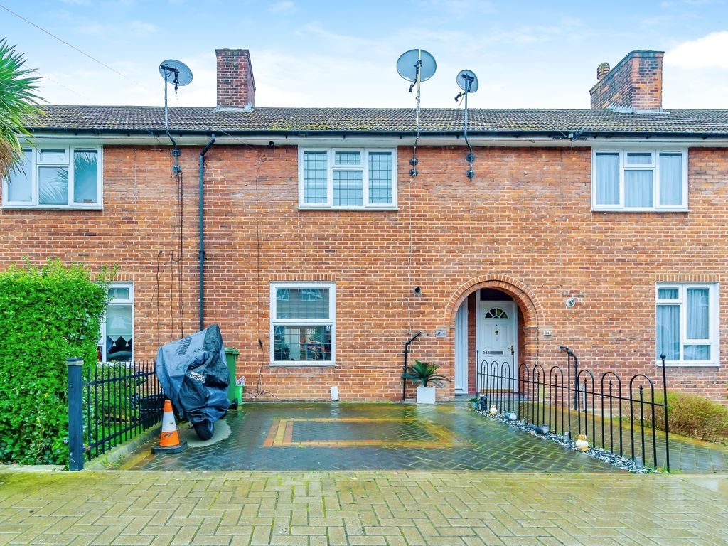 2 bed terraced house for sale in Rangefield Road, Bromley BR1, £400,000