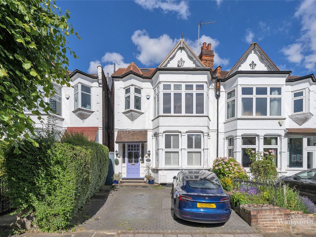 4 bed semidetached house for sale in Queens Avenue, Finchley Central