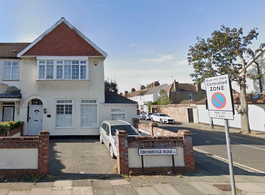 3 bed end terrace house for sale in Edenbridge Road, Enfield EN1 Zoopla