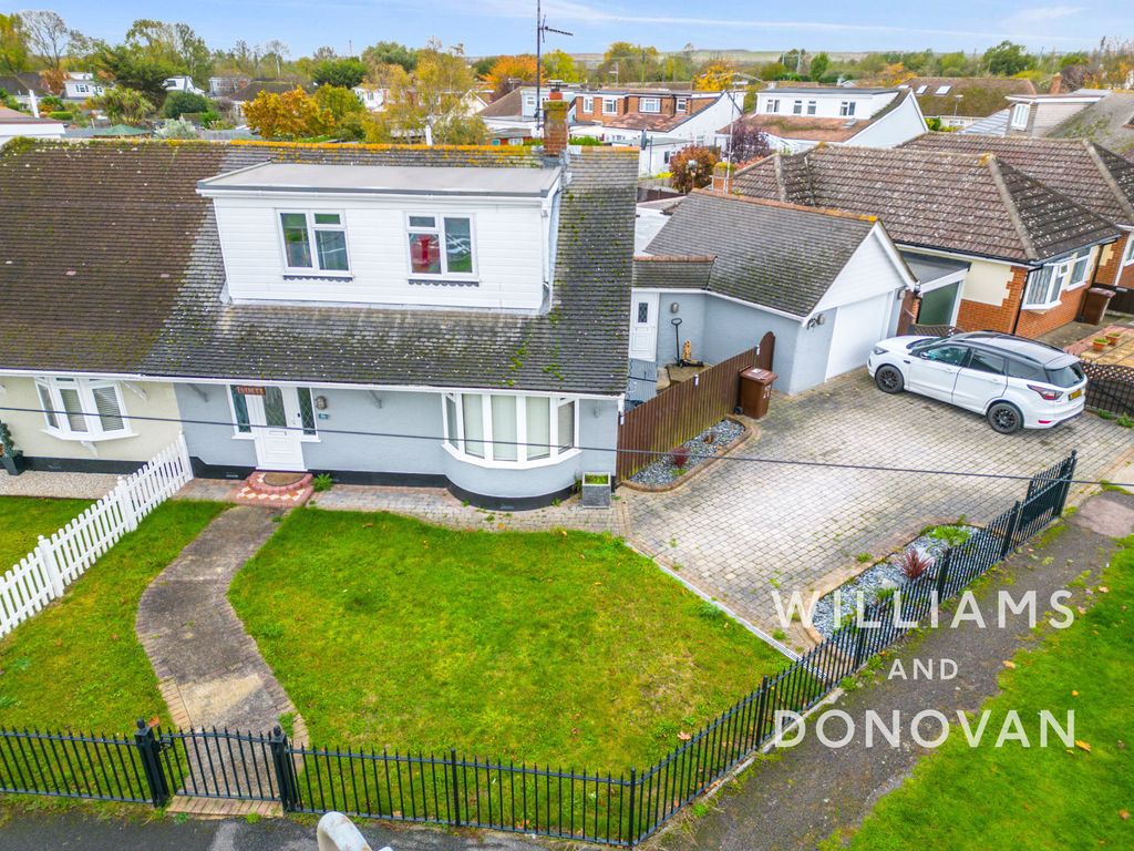 2 bed property for sale in Tyrrell Road, Benfleet SS7, £450,000 Zoopla