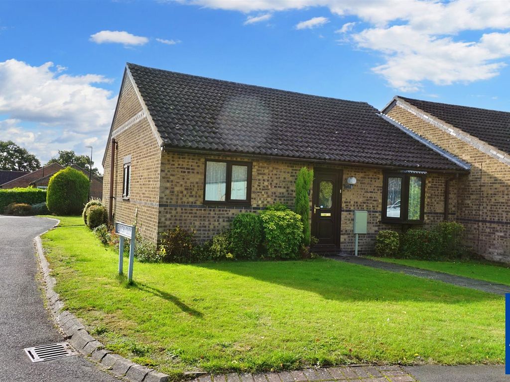 2 bed semidetached bungalow for sale in Pinewood Drive, Markfield