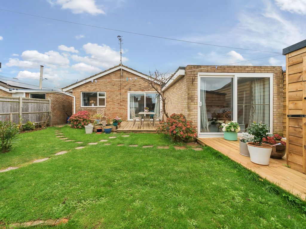 3 bed bungalow for sale in Keymer Avenue, Peacehaven, East Sussex BN10