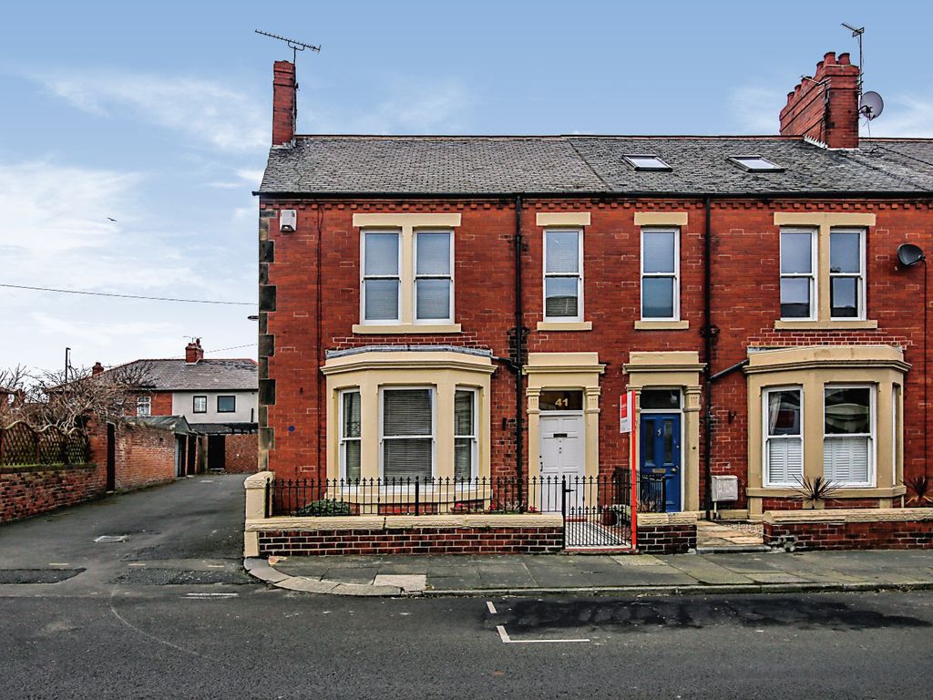 4 bed end terrace house for sale in Albury Park Road, North Shields