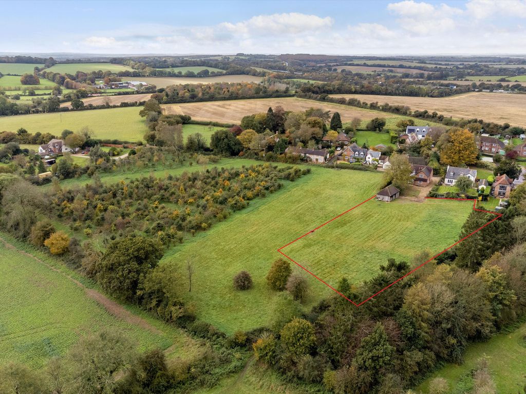 4 bed detached house for sale in Dummer Down Lane, Dummer, Basingstoke