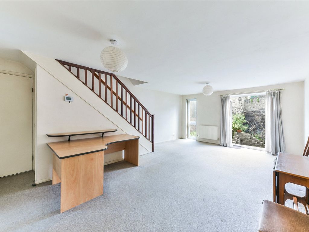 3 bed end terrace house for sale in Lamplighter Close, London E1 Zoopla
