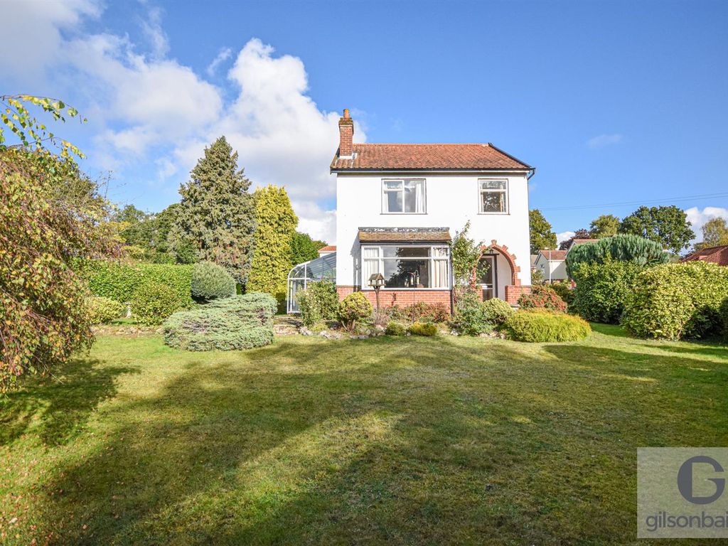 3 bed detached house for sale in St. Andrews Avenue, Thorpe St. Andrew