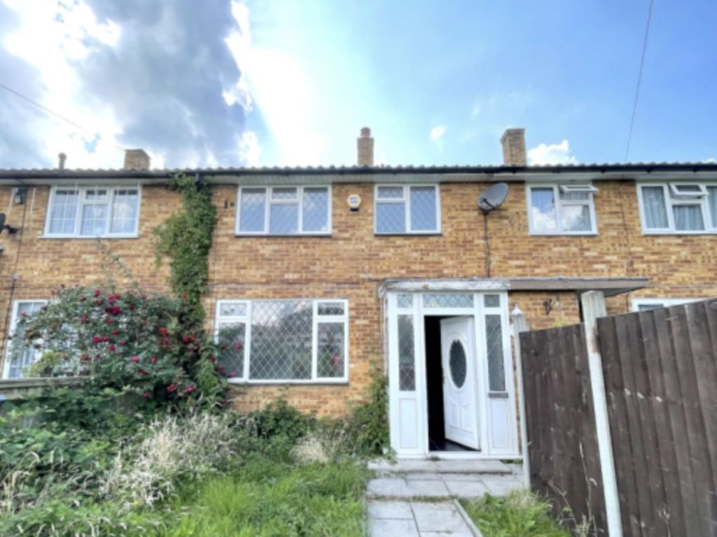 3 bed terraced house to rent in Hetherington Close, Slough SL2 Zoopla