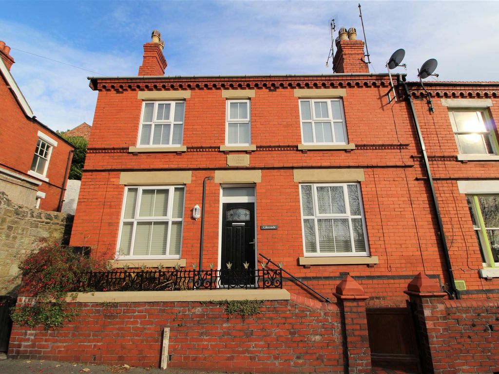 3 bed end terrace house for sale in Newbridge Road, Newbridge, Wrexham