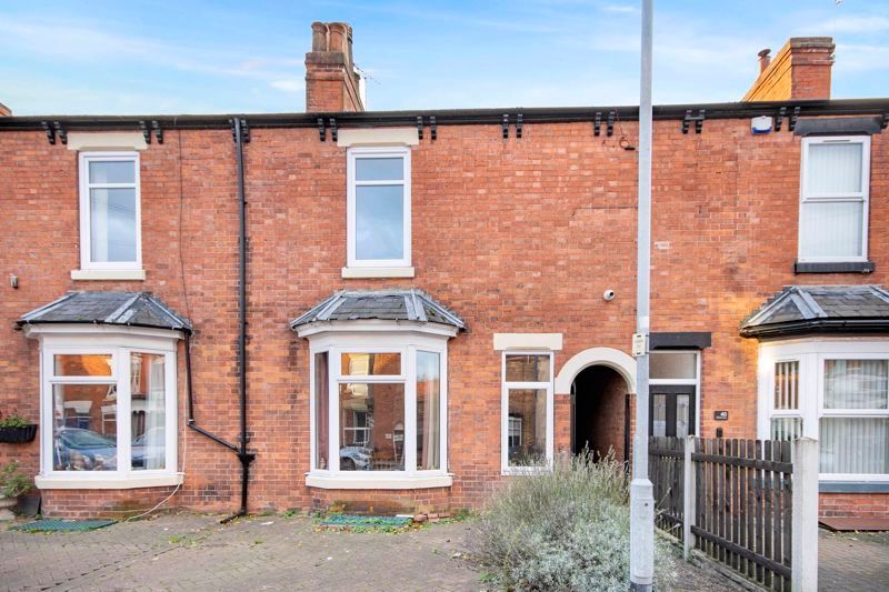 2 bed terraced house for sale in Cobwell Road, Retford DN22, £100,000