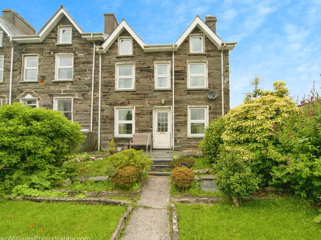 3 bed semidetached house for sale in Ffestiniog, Blaenau Ffestiniog