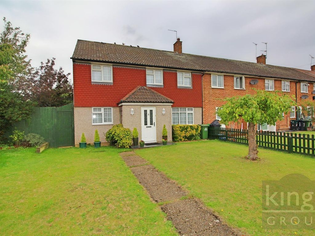 4 bed end terrace house for sale in Clement Road, Cheshunt, Waltham