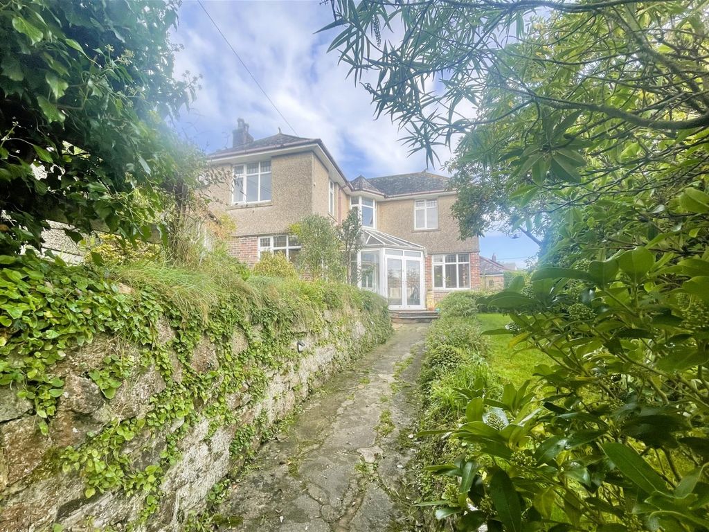 3 bed detached house for sale in Glanville Road, Tavistock PL19, £