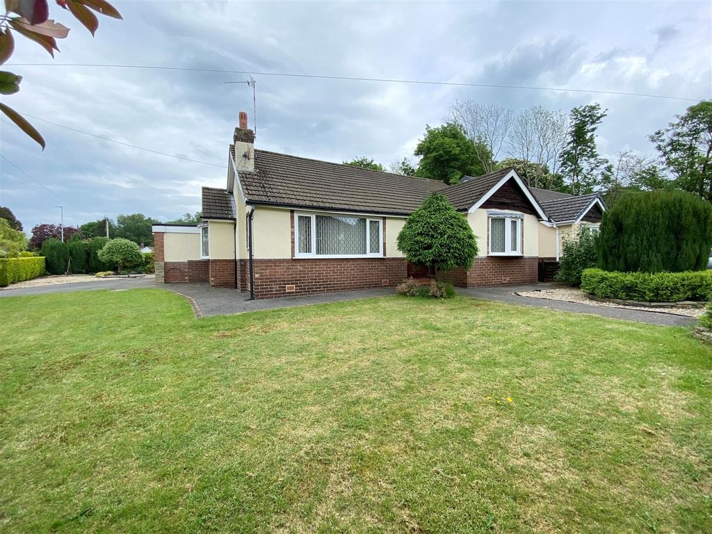 2 bed detached bungalow for sale in Hall Grove, Macclesfield SK10, £410,000 Zoopla