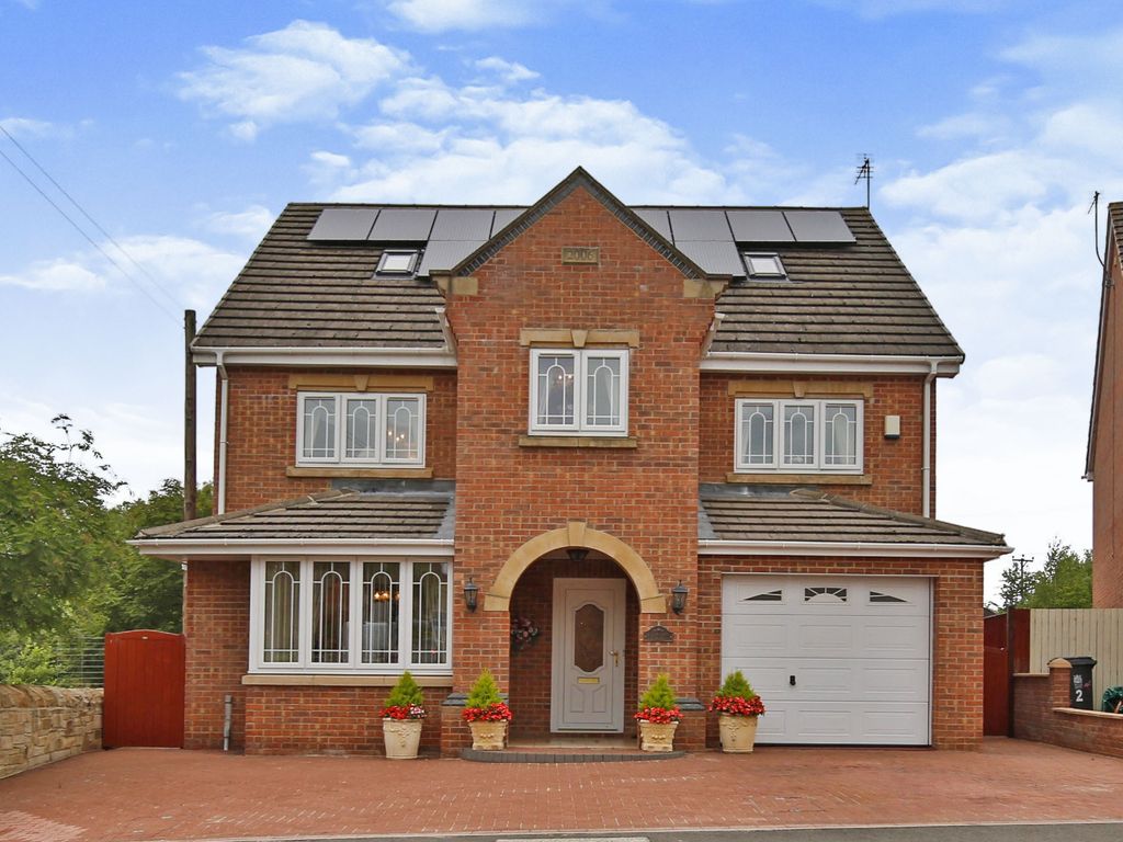 5 bed detached house for sale in Station Court, Witton Park,