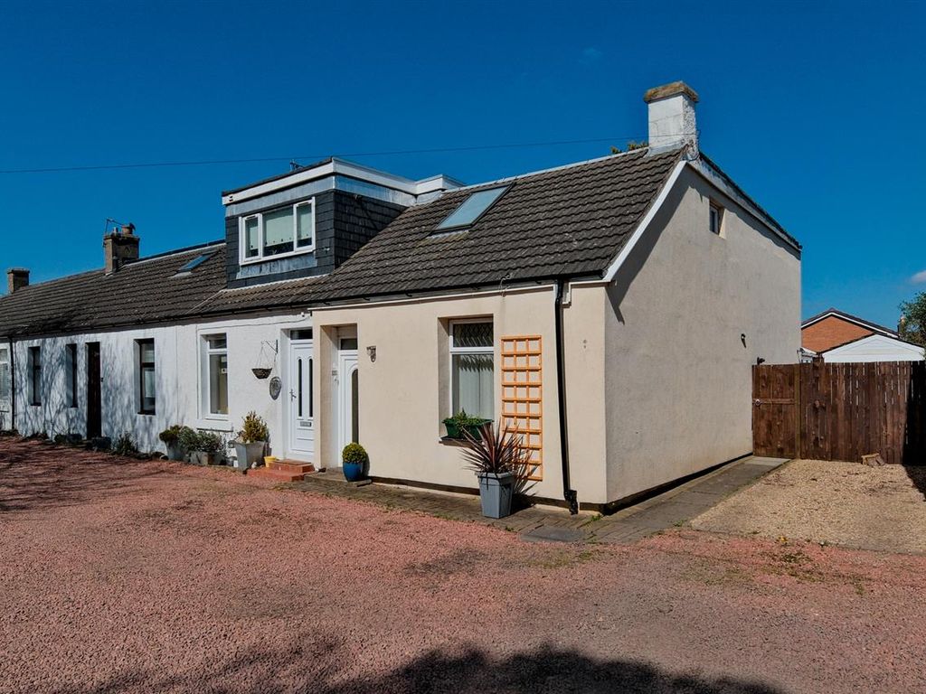 3 bed end terrace house for sale in North Street, Larkhall ML9, £