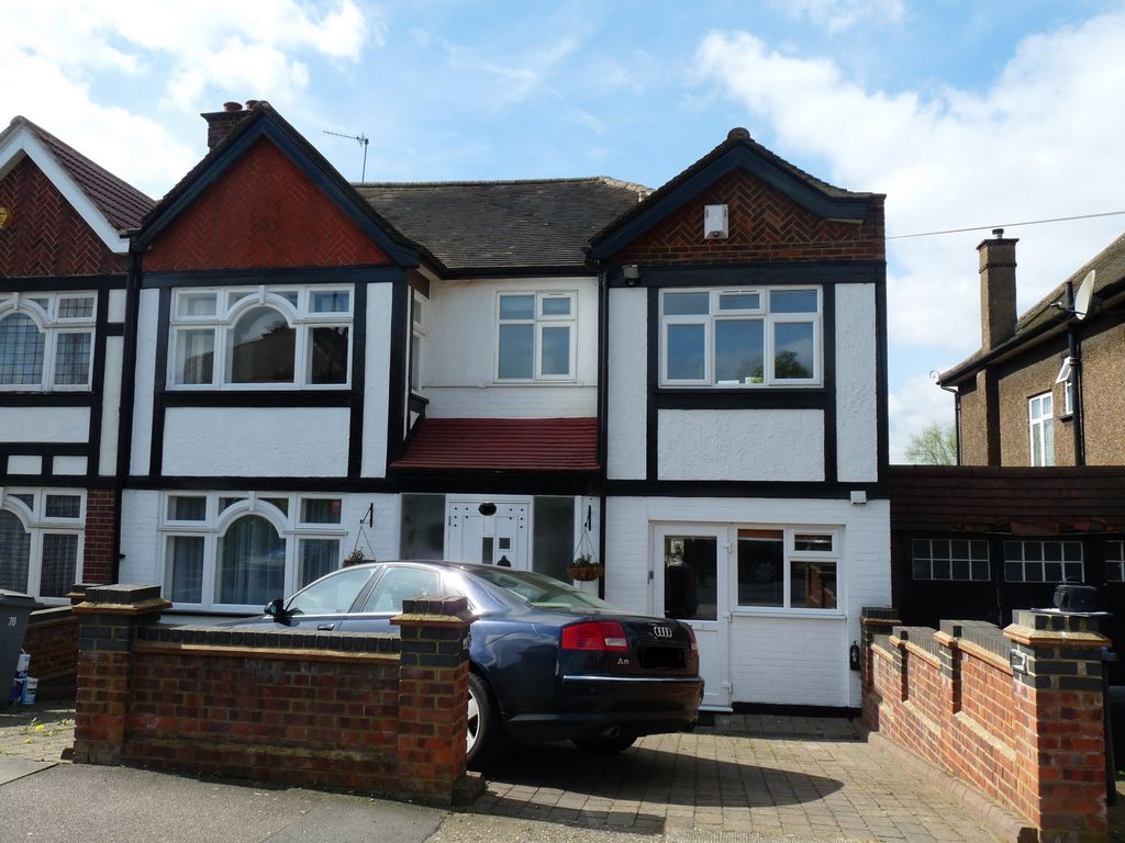 1 bed flat to rent in Windermere Avenue, Wembley HA9, £1,350 pcm Zoopla
