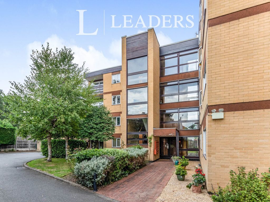 2 bed flat to rent in River Mead House, Thames Street, Lower Sunbury