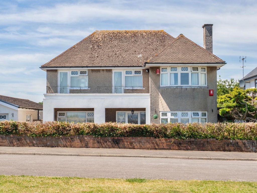 Whitcliffe Drive, Penarth CF64  