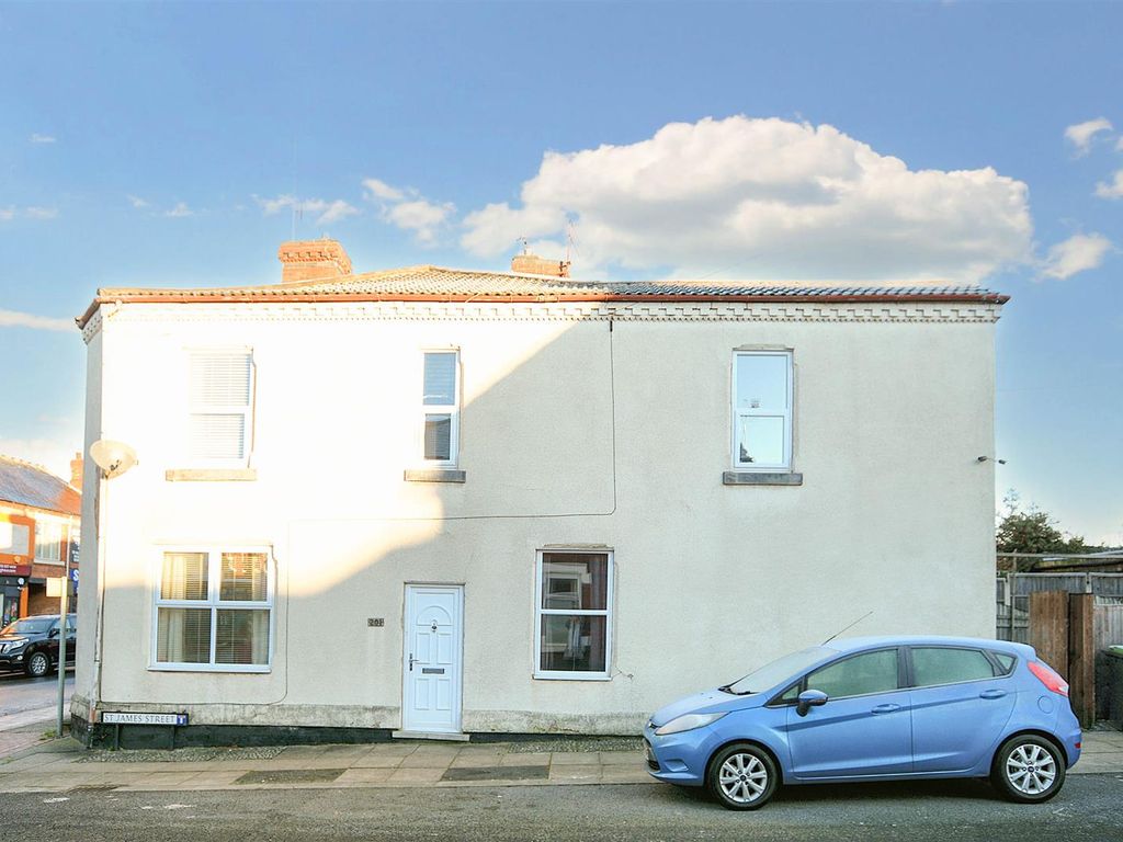 3 bed end terrace house for sale in Derby Road, Stapleford, Nottingham
