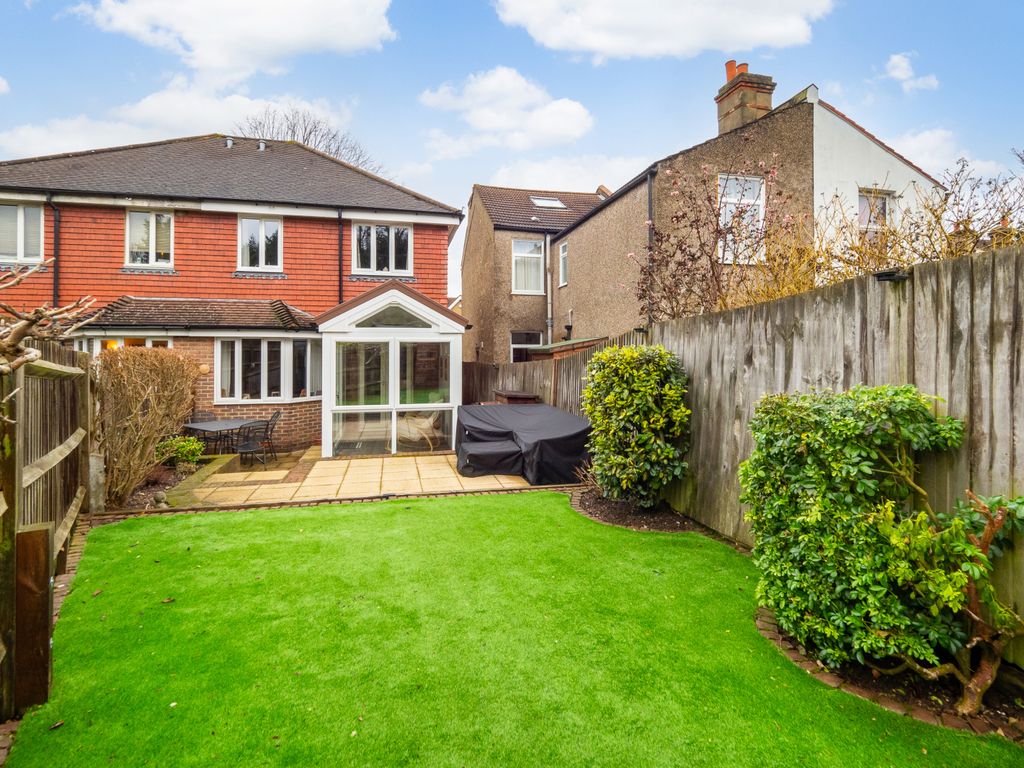 3 bed semidetached house for sale in Carshalton Park Road, Carshalton