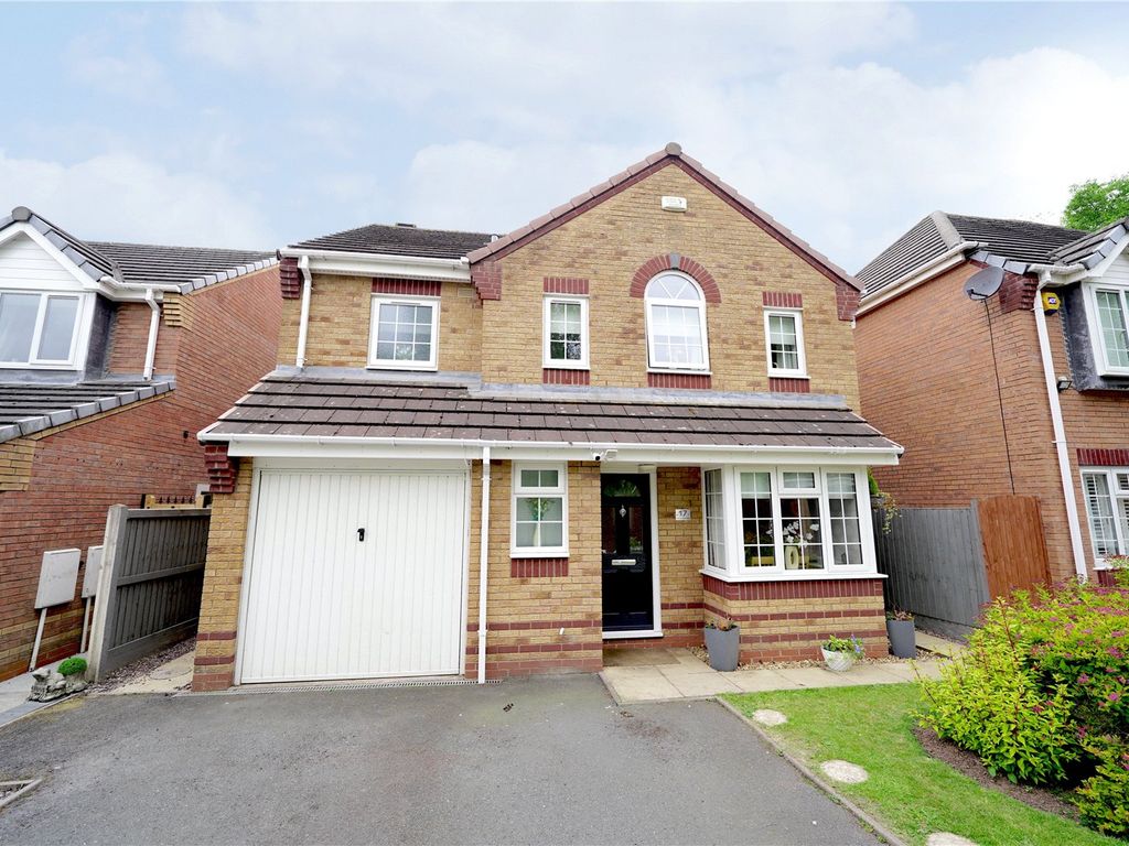 4 bed detached house for sale in Pembridge Close, Muxton, Telford