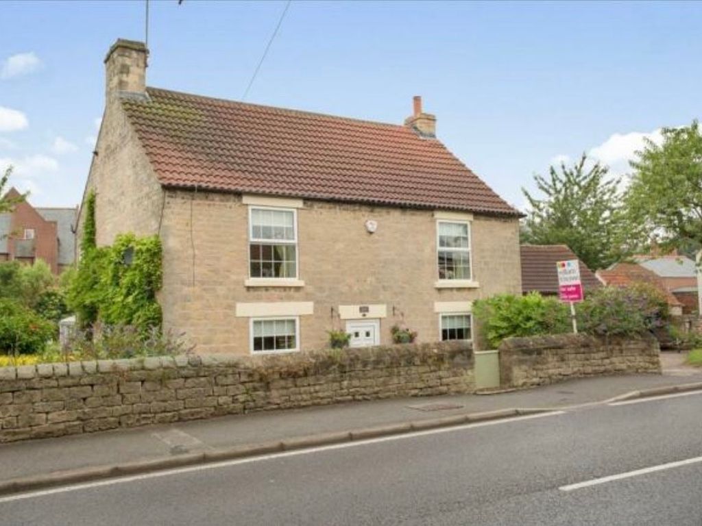 3 bed detached house for sale in Mansfield Road, Creswell, Worksop S80