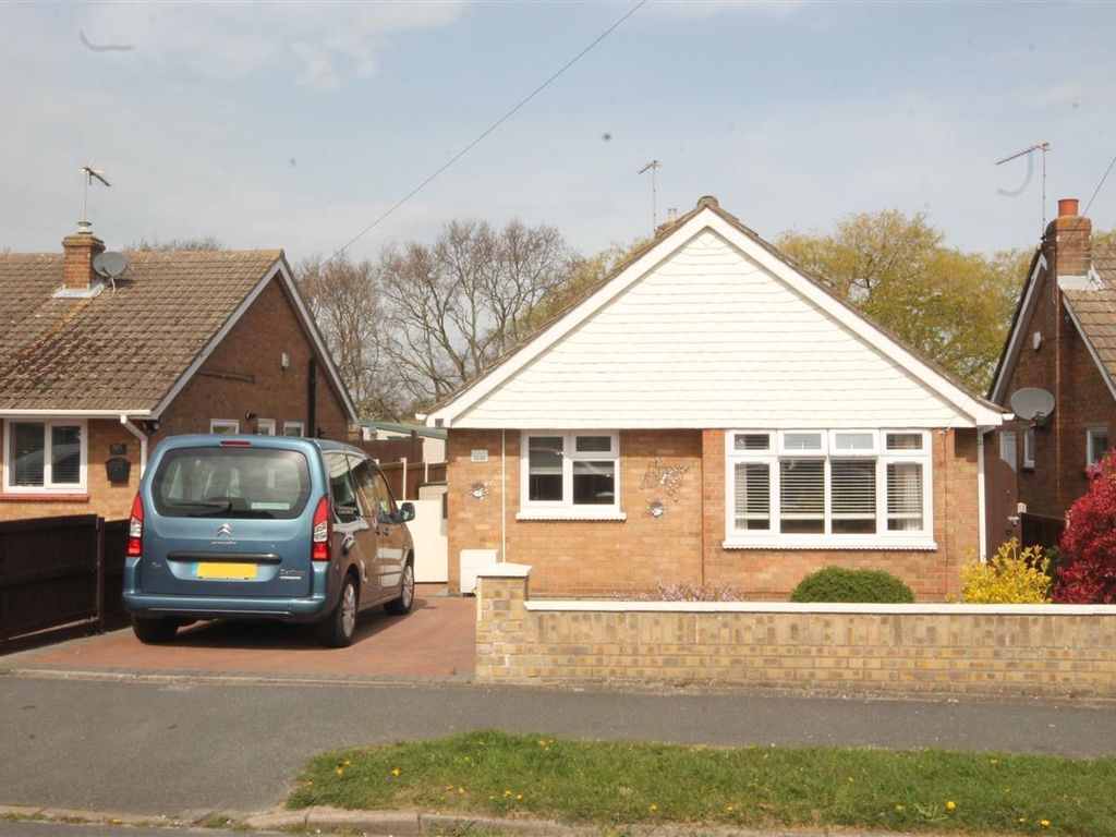 2 bed bungalow for sale in Slade Road, HollandOnSea, ClactonOnSea