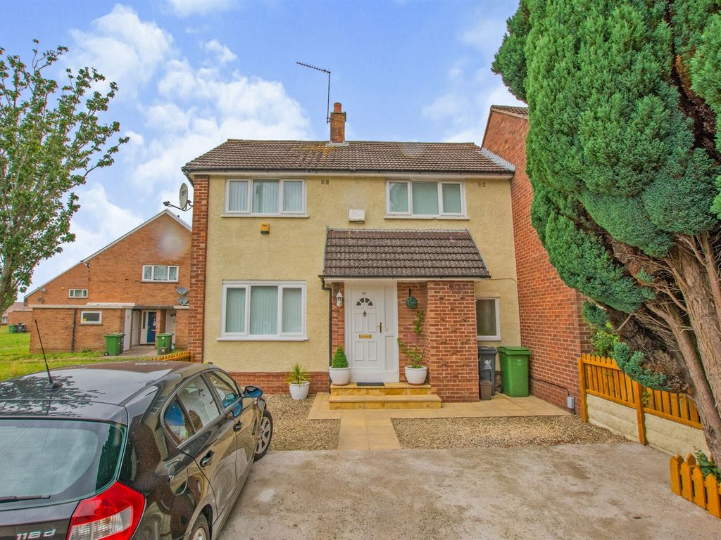 3 bed detached house for sale in Dickens Avenue, Llanrumney, Cardiff