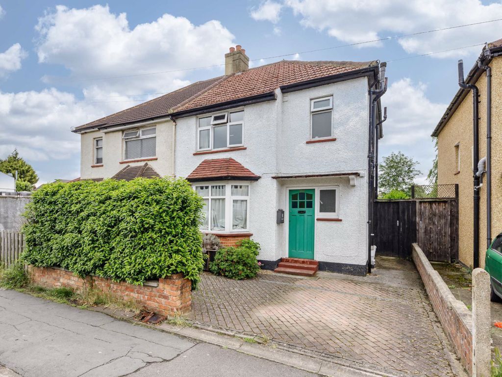 3 bed semidetached house for sale in Red Lion Road, Tolworth, Surbiton
