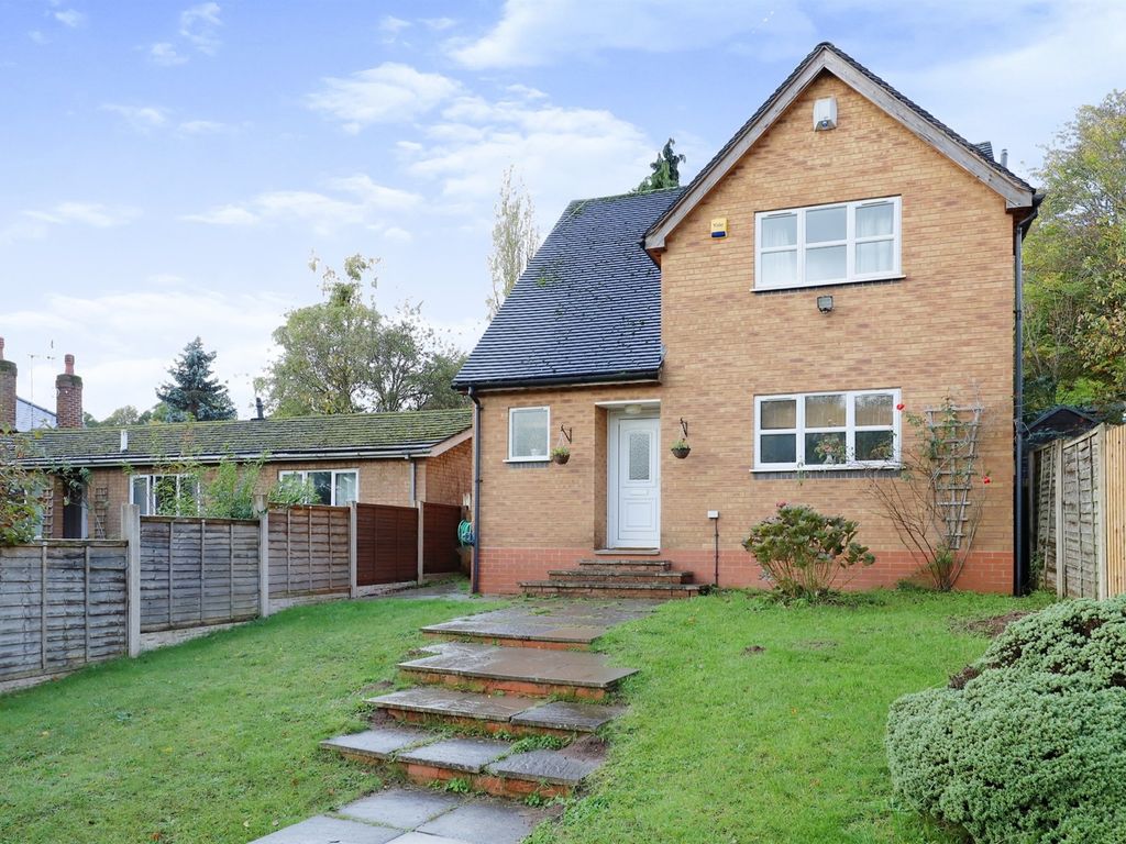 3 bed detached house for sale in Chester Road South, Kidderminster DY10