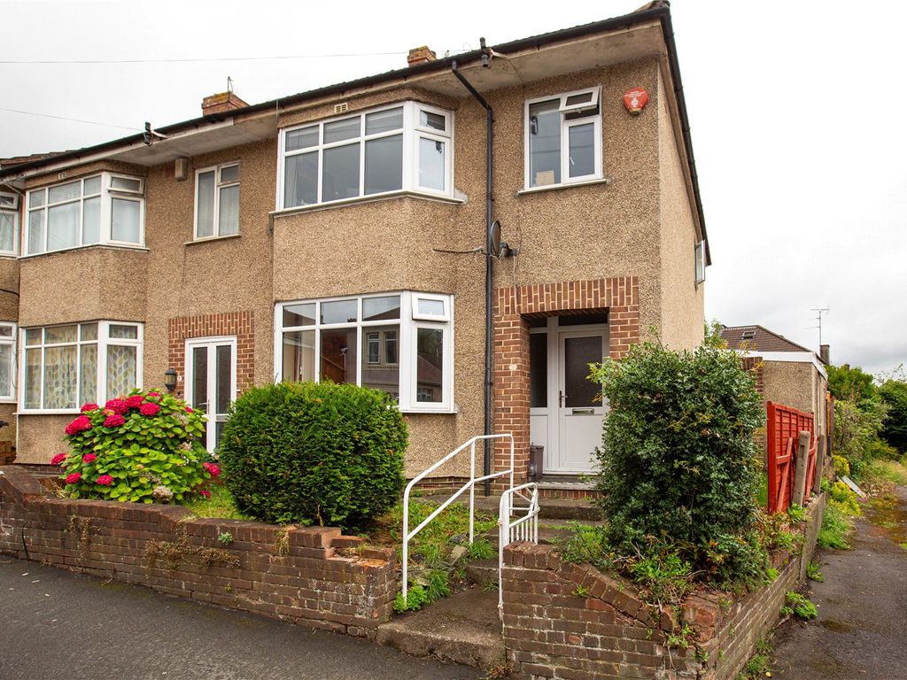 4 bed semidetached house to rent in Guinea Lane, Bristol BS16, £2,400