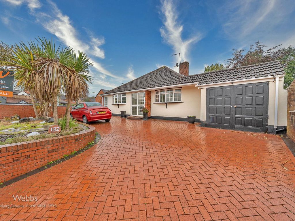 2 bed detached bungalow for sale in Chester Road, Brownhills, Walsall
